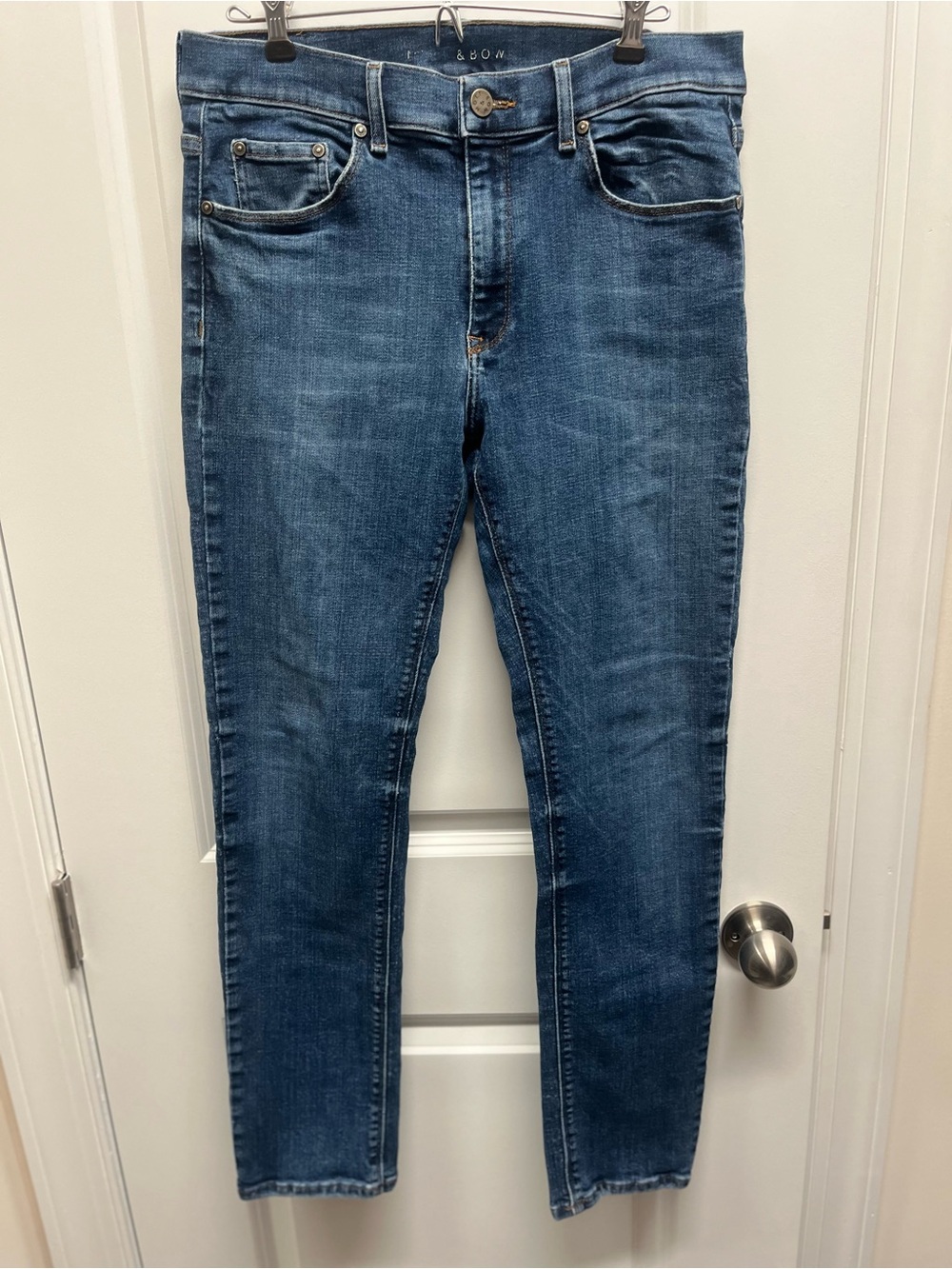 Mott & Bow Men's Slim Wooster Jeans Medium Wash 32x30 actual 32x29